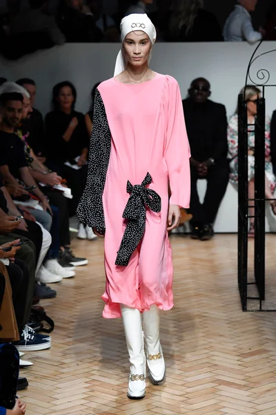 Look 22